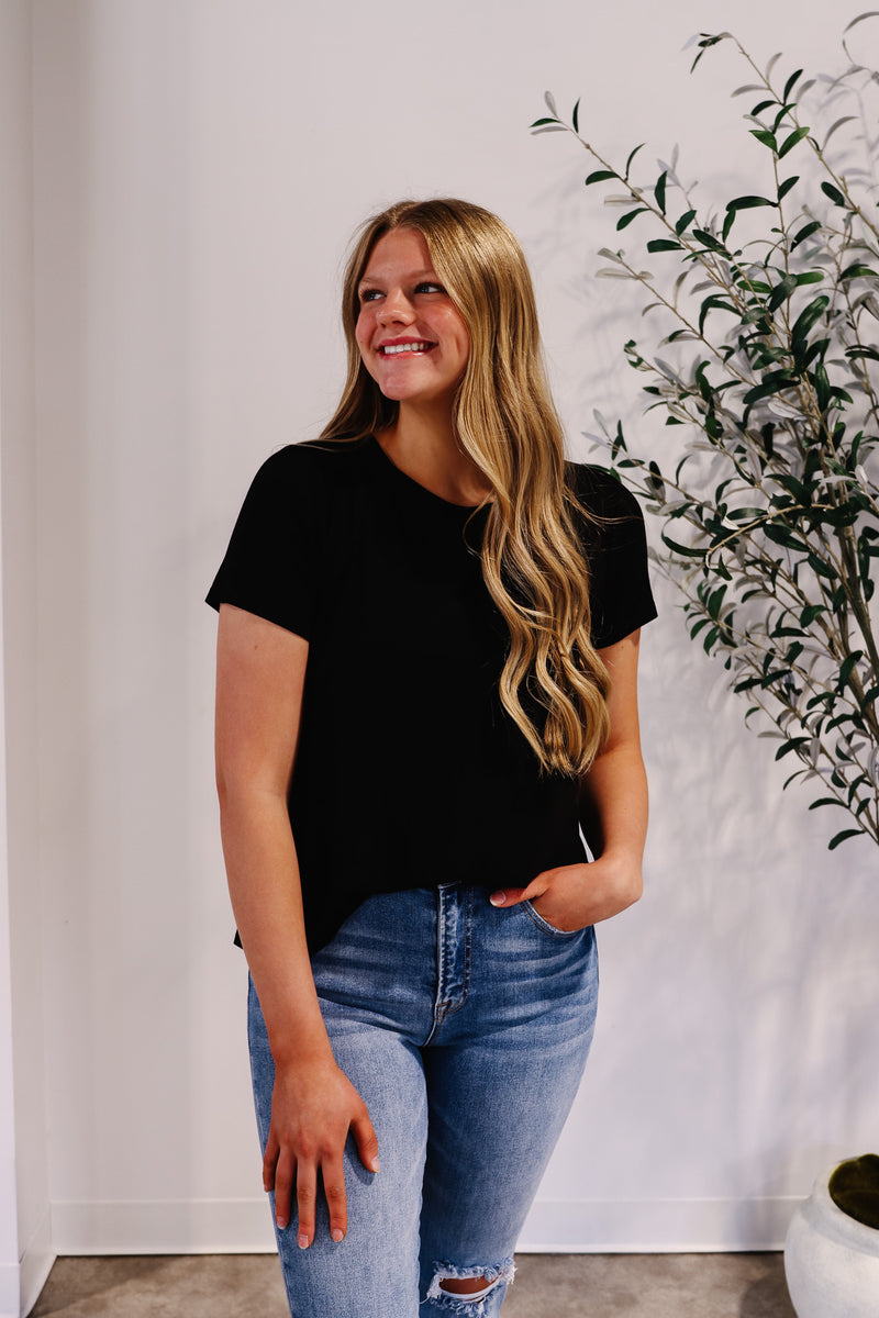 Becca Short Sleeve Basic Tee