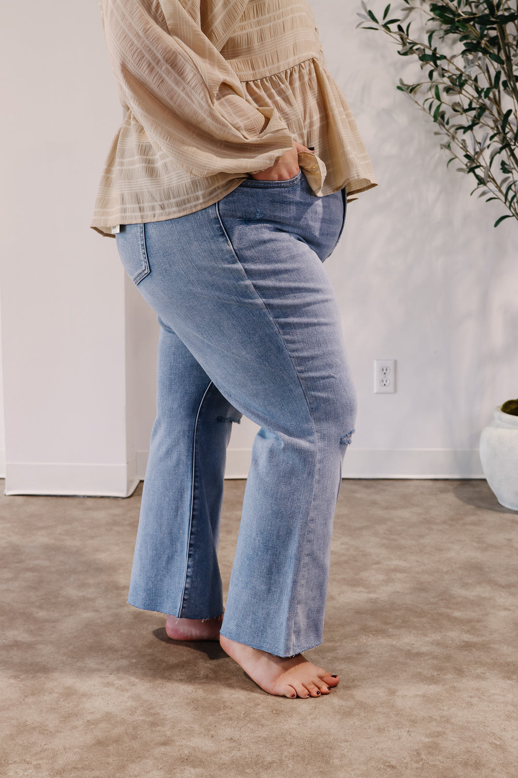 Jennifer Mid Rise Kick Flare Jean